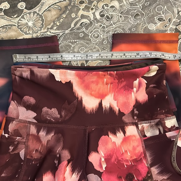 Wore Once! 2 Powersoft High Rise Crop Old Navy 21” Leggings - Picture 3 of 10